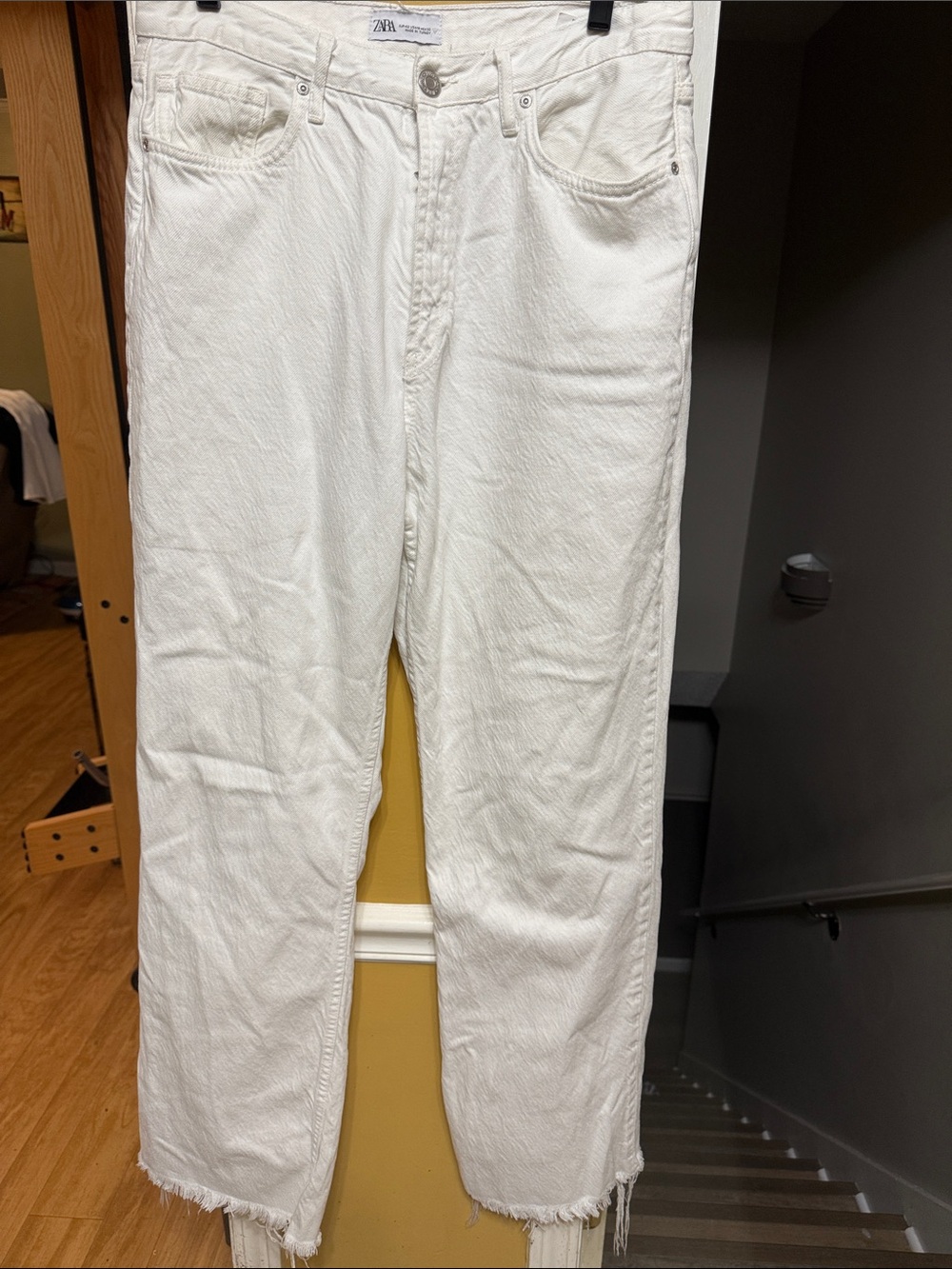 Zara Off-White Denim high rise wide leg Jeans with Silver Button